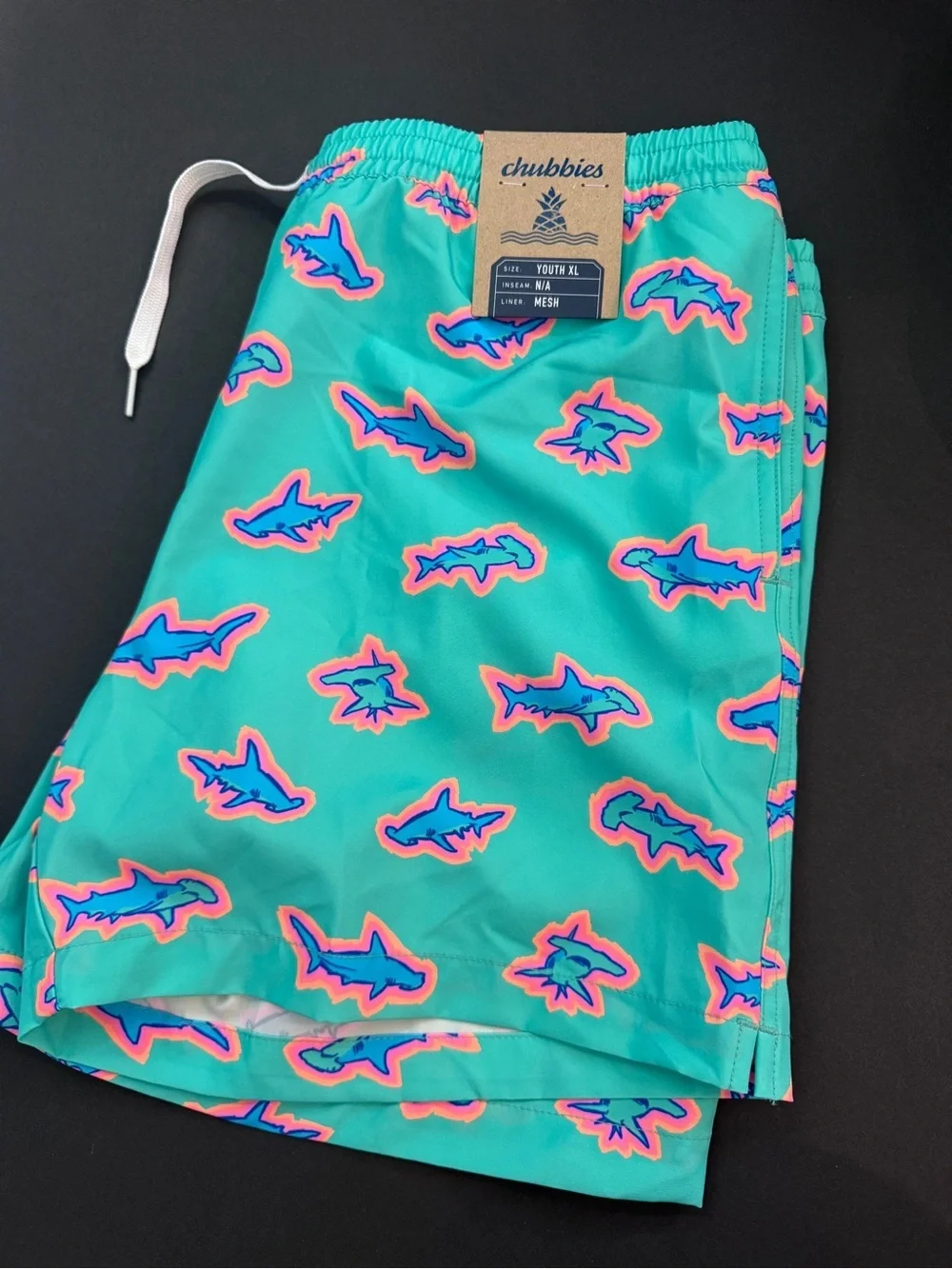 NWT Chubbies Boys' Shorter Classic Swim Trunks Sz XL in apex swimmers pattern